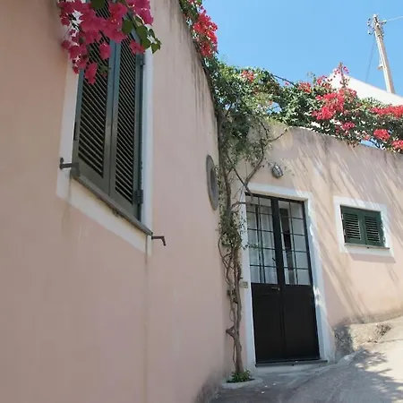 Cedar House, Canneto Holiday home Canneto (Lipari)